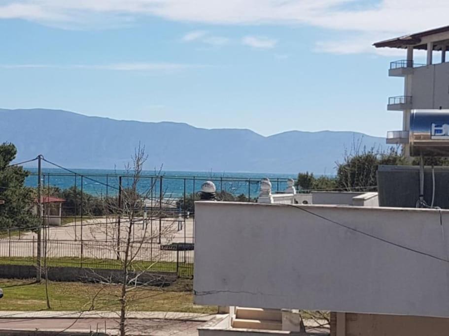 Villa Besnik, Rooms For Rent Vlorë Esterno foto
